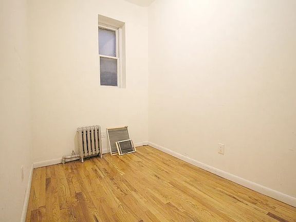 4th image of 493 Clinton Ave APT 2R