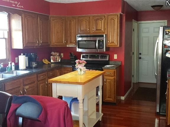 2nd image of 137 Jessica Dr