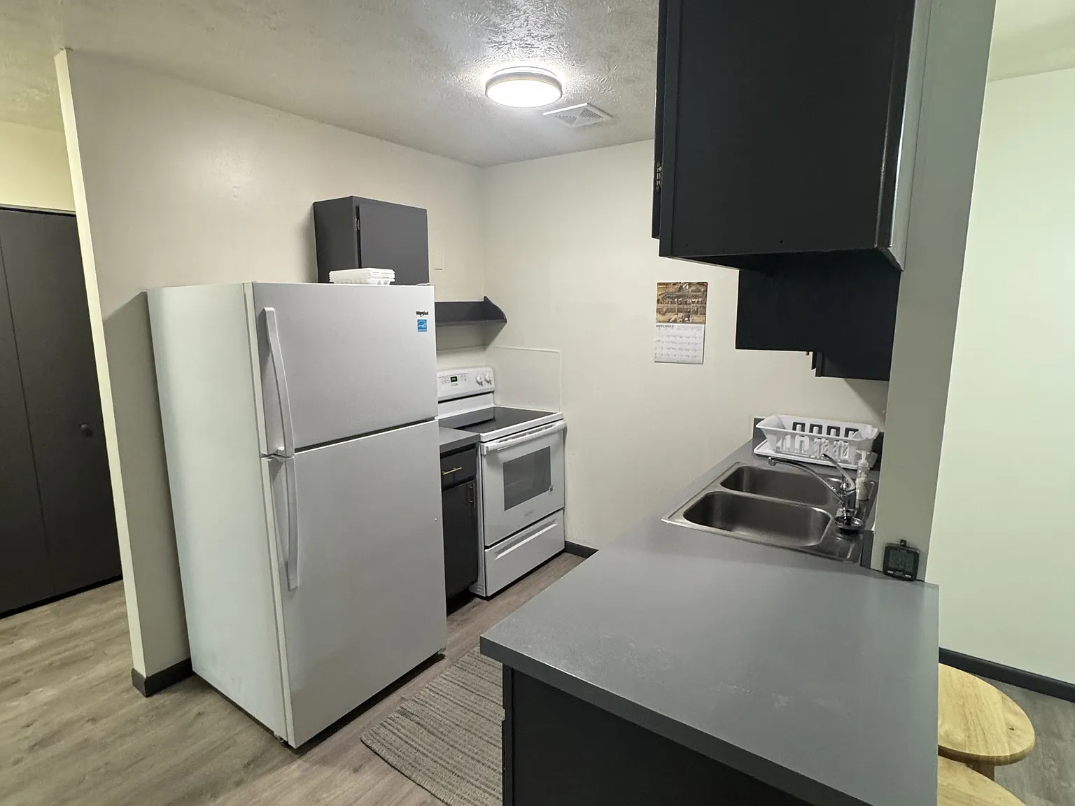 308 Flats - 5 — Photo 3