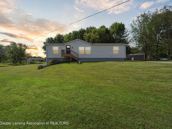 7027 McDonald Rd, Olivet, MI 49076