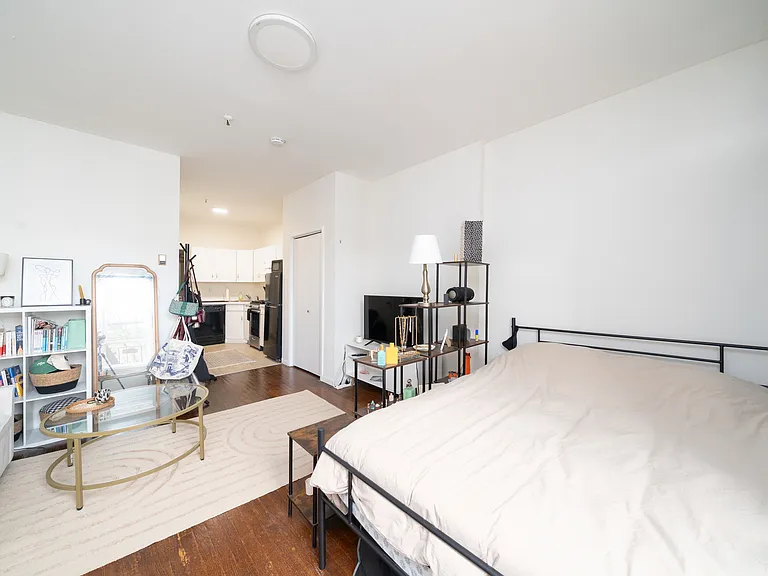 108 Adams St #3 — Photo 3