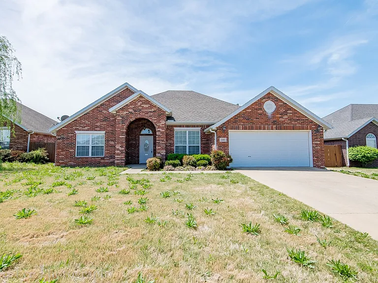 3500 Bluff Creek Loop — Photo 2