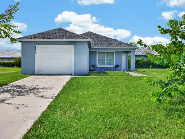 1962 SE GENA Road, Port St Lucie, FL 34952