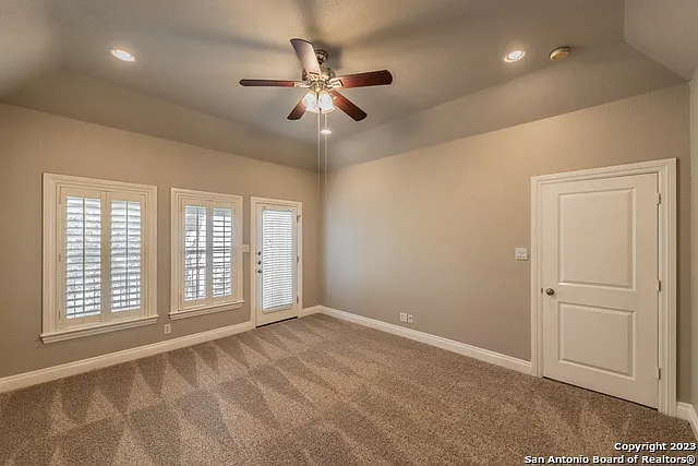 25304 Wentworth Way — Photo 39