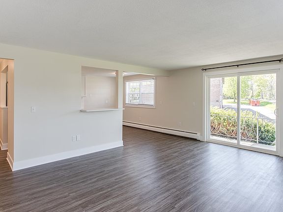2nd image of 3650 Monroe Ave APT 2