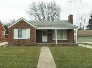 8070 McKinley Ave, Center Line, MI 48015