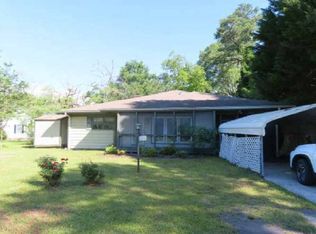 825 Sunset Dr, Laurinburg, NC 28352