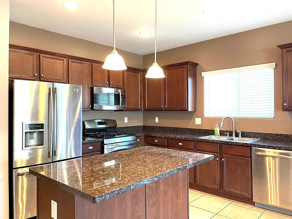 1st image of 2904 E Tonto Dr