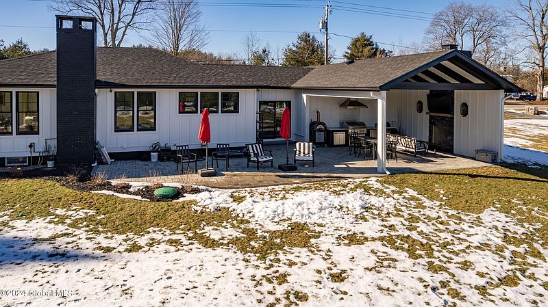 2nd image of 209 Sinclair Road