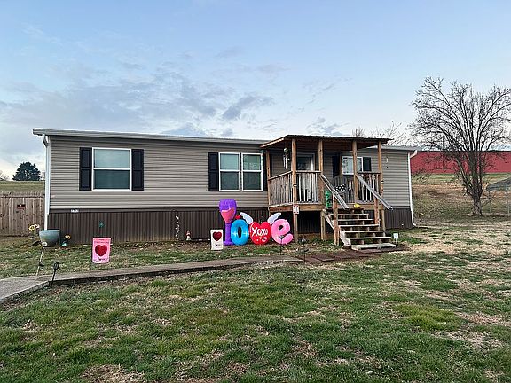 2nd image of 2712 Four Point Ln