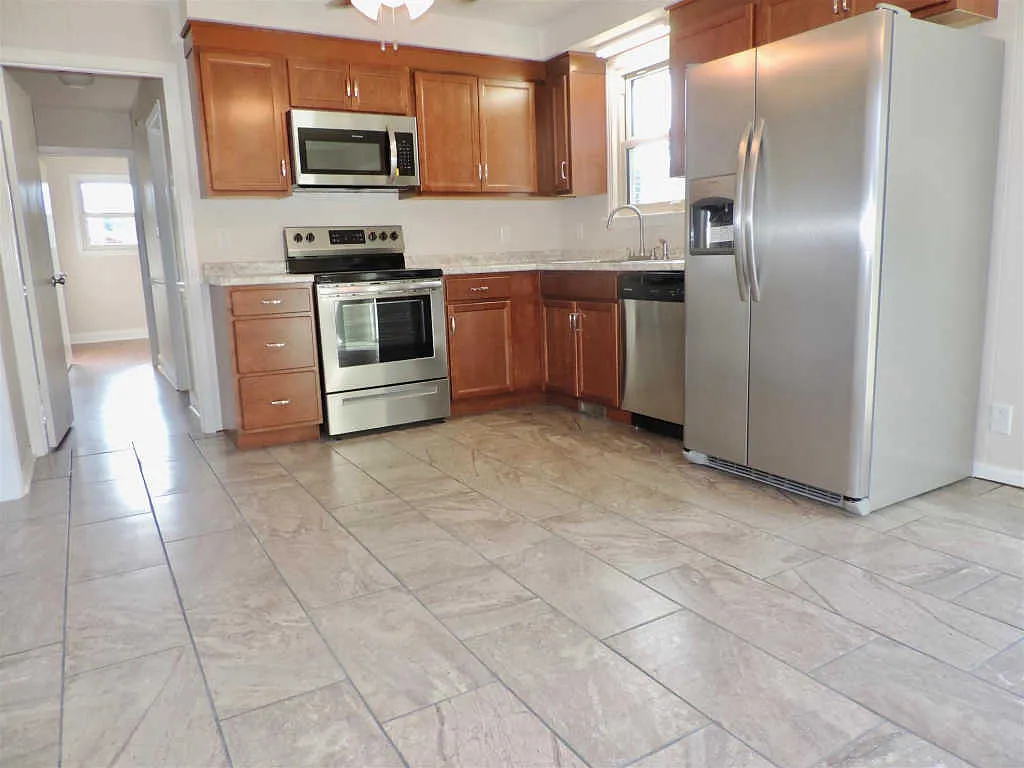 213 Jordan Rd photo 1