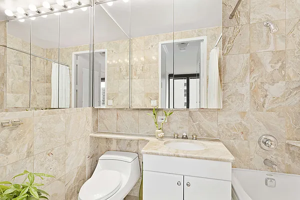 Rented by Compass | media 13