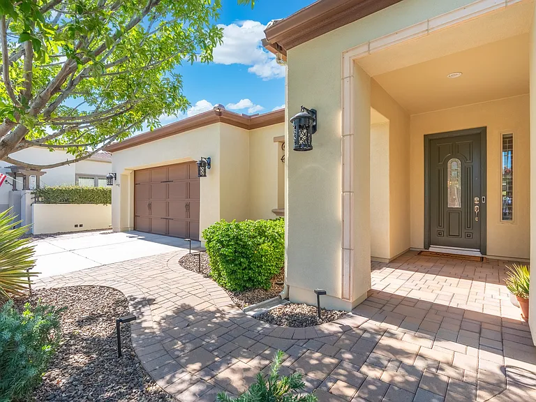 1684 E Elysian Pass — Photo 2