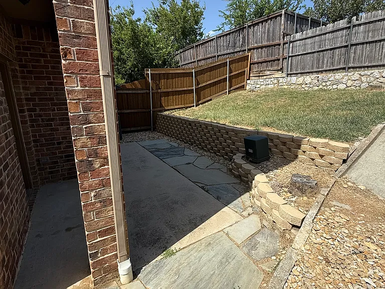 320 Woodgrove Dr #A — Photo 16