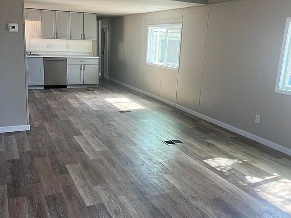 2nd image of 1100 Riverside Dr #108