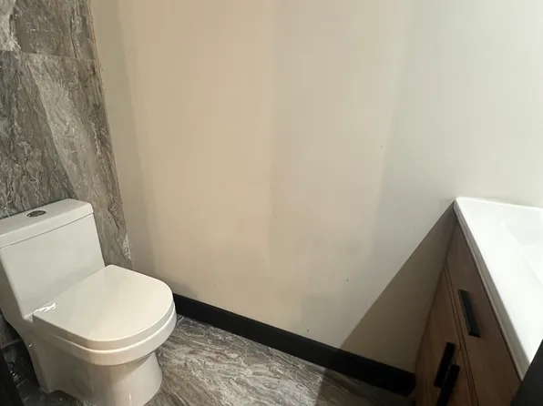 55 Lincoln Street image 10 of 10