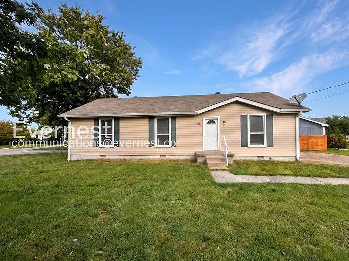 3 bed, 2.0 bath, 1200 sqft, $1,945 — Photo 1
