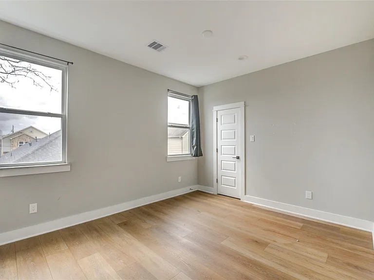 4220 McKinley St — Photo 28