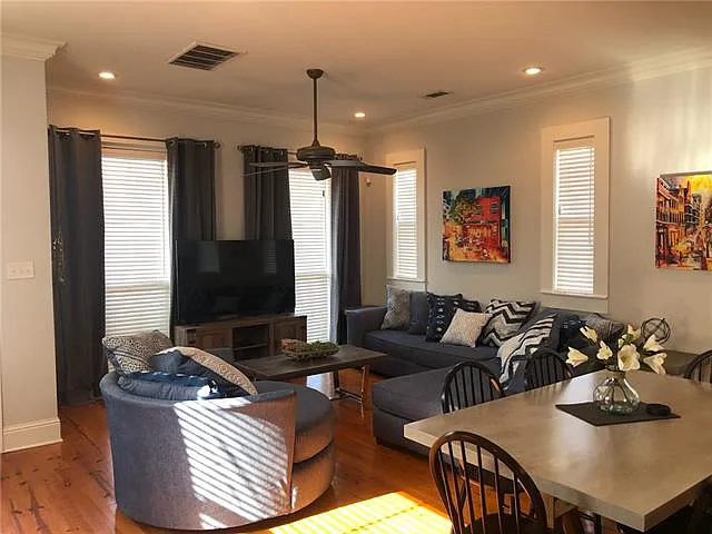 3 bed, 2.5 bath, 1798 sqft, $3,000 — Photo 3
