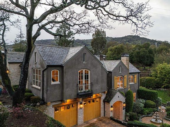 5th image of 90 Reservoir Rd