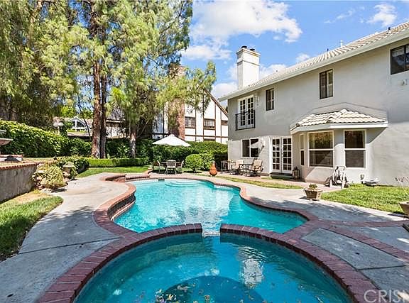 4th image of 24522 Peachland Ave