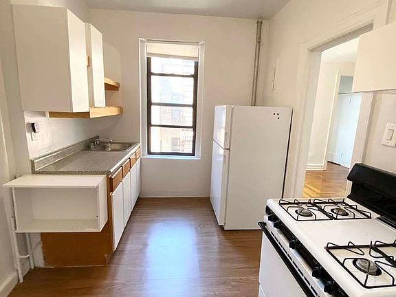 4th image of 55 E 18th St #F11