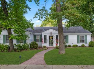 218 E North Ave, Lake Bluff, IL
