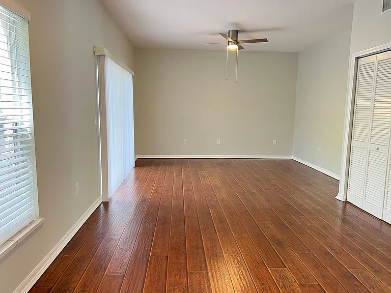 Redwood — Photo 18