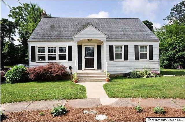 1st image of 8 Walters Ln