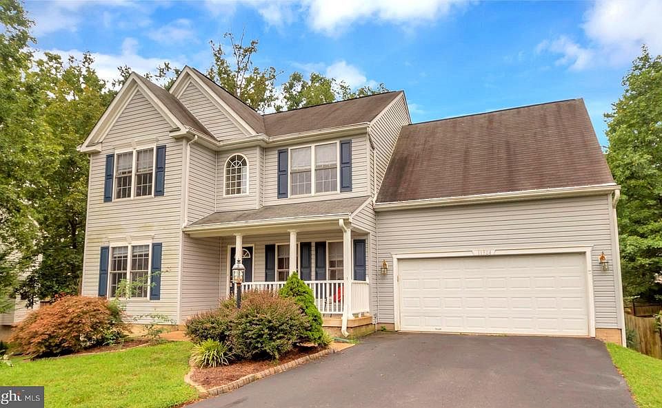 Welcome Home to 11904 Buttercup Ln!