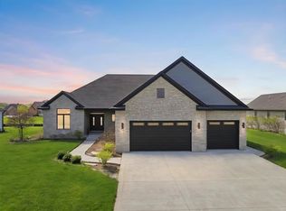 718 Independence Ave, Sycamore, IL 60178