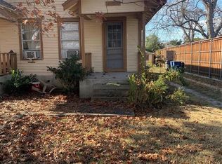 701 Cristler Ave, Dallas, TX 75223