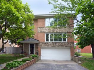 53 Dover Dr, Des Plaines, IL 60018