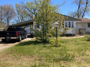 43 Tree Rd, Centereach, NY 11720