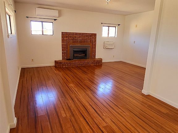 2nd image of 1533 Tesuque Dr