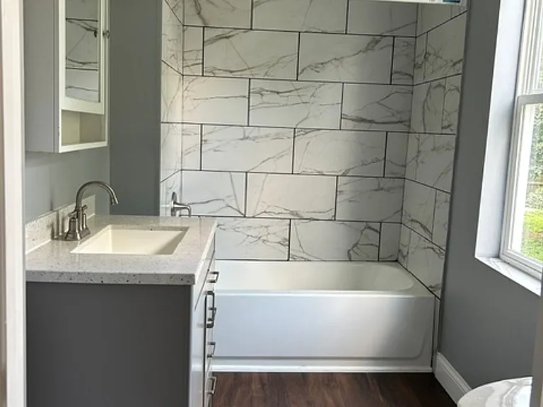 925 Xenia Ave — Photo 18