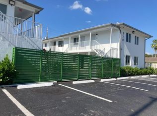 3205 Broadway, West Palm Beach, FL 33407
