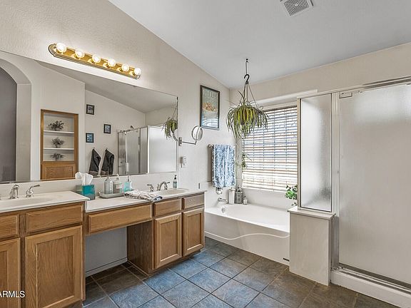 5th image of 9936 W TONOPAH Drive