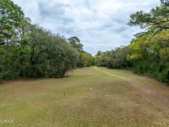 174 Brickyard Point Rd S, Beaufort, SC 29907