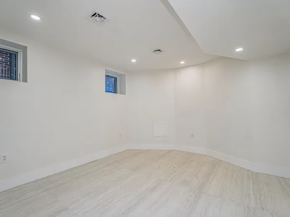 1753 East 21st Street image 46 of 49