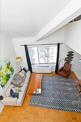 Rented by REAL New York | media 22