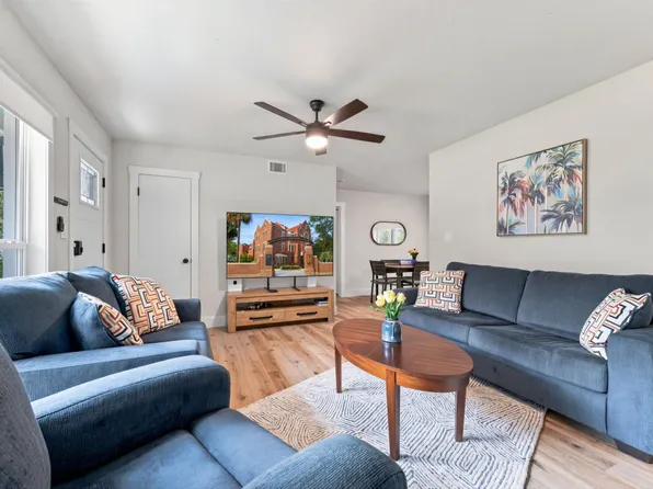 601 NW 35th Ter #Id1634676p, Gainesville, FL 32607