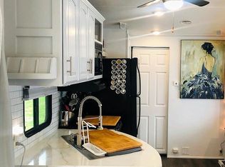 9 1st St, Beacon Falls, CT 06403