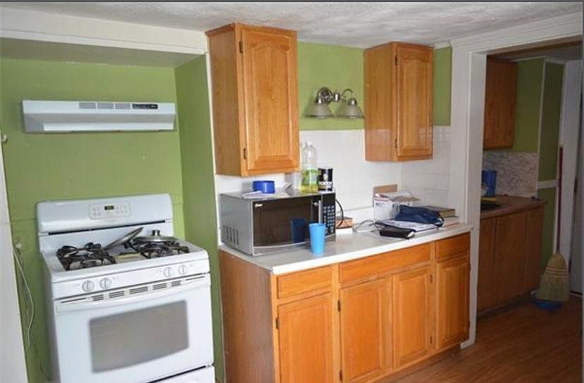 2nd image of 8 Adams St #2