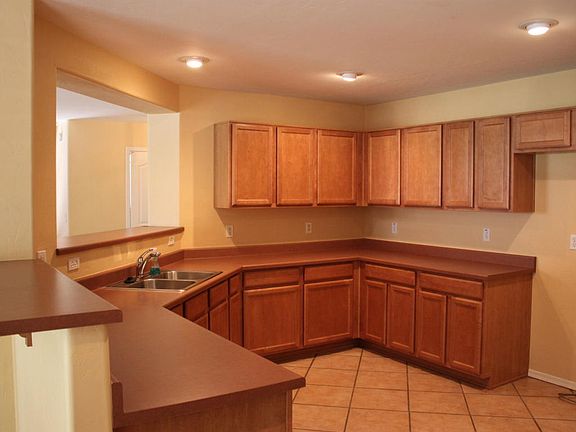 5th image of 1068 W Sea Urchin St