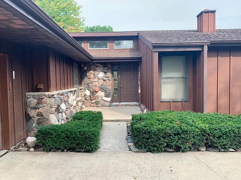 11 Green Way Dr #1 — Photo 7