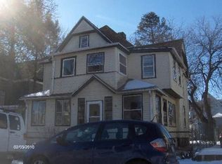 82 College St, Springfield, MA 01109