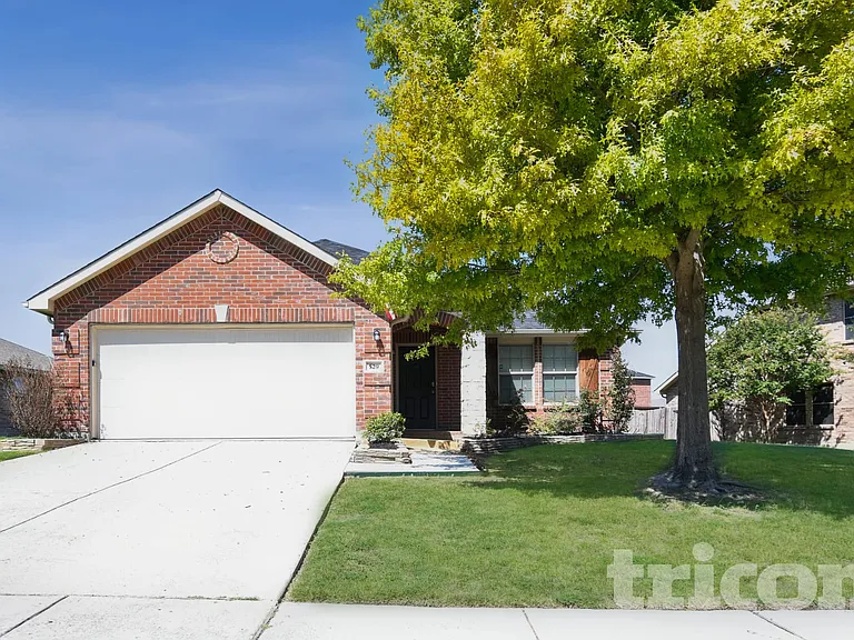529 Blue Sage Dr — Photo 1