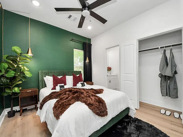 Bedroom