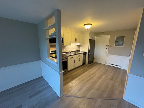 2nd image of 232 Low St APT 11